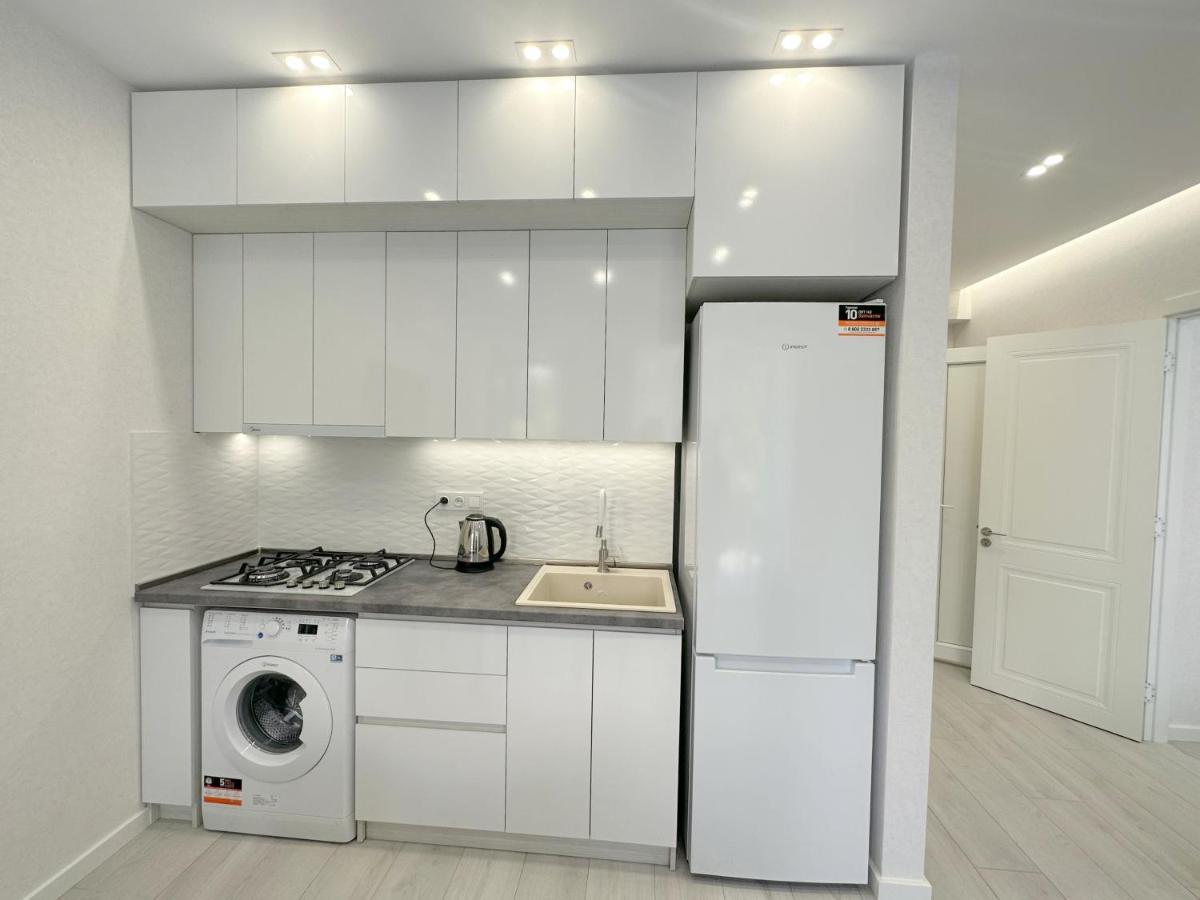 Gss - 5 Apartment Tbilisi Buitenkant foto